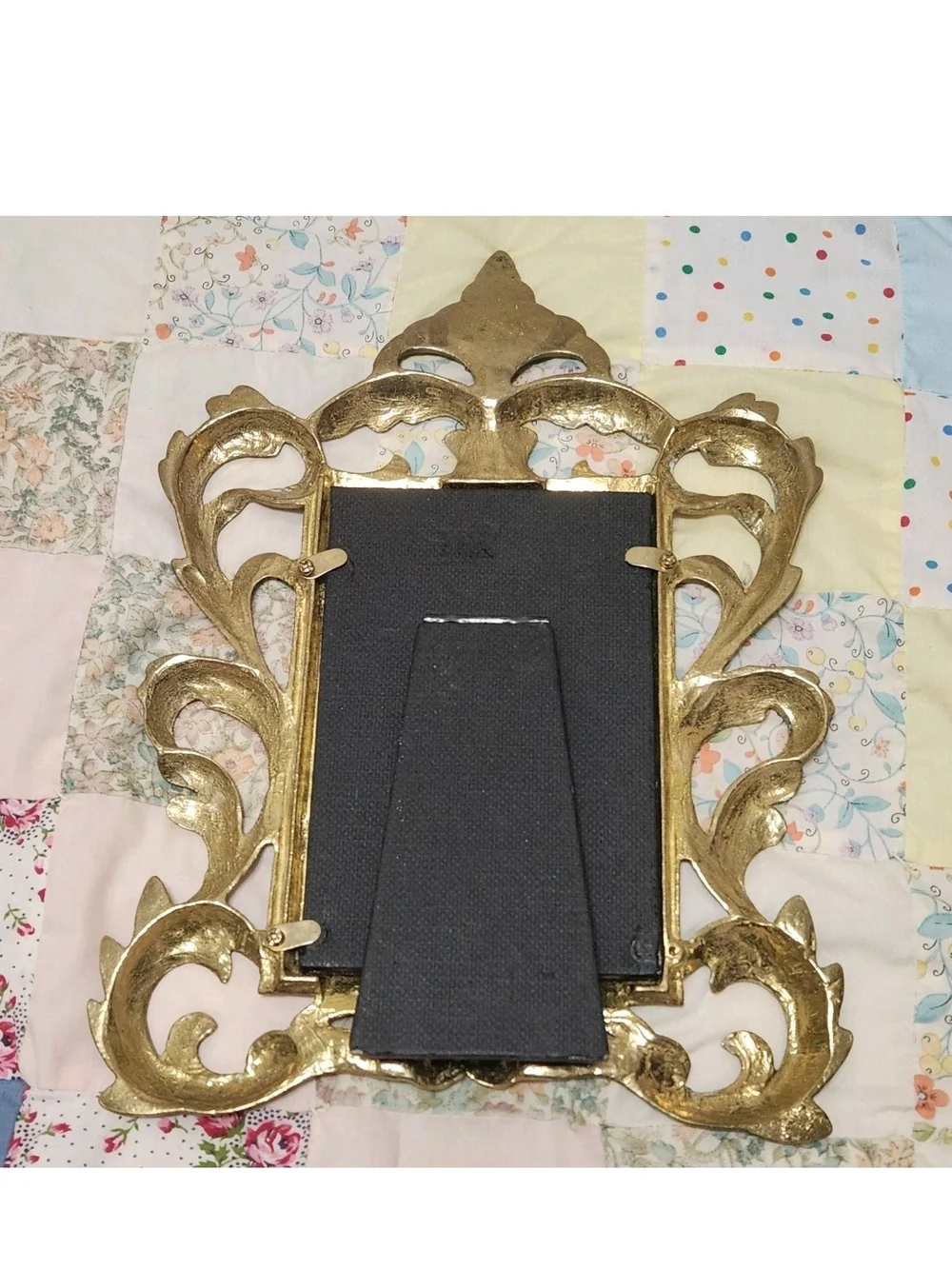 Vtg Antique Rococo Ornate Heavy Brass Gold Tone Easel Picture Frames Victorian